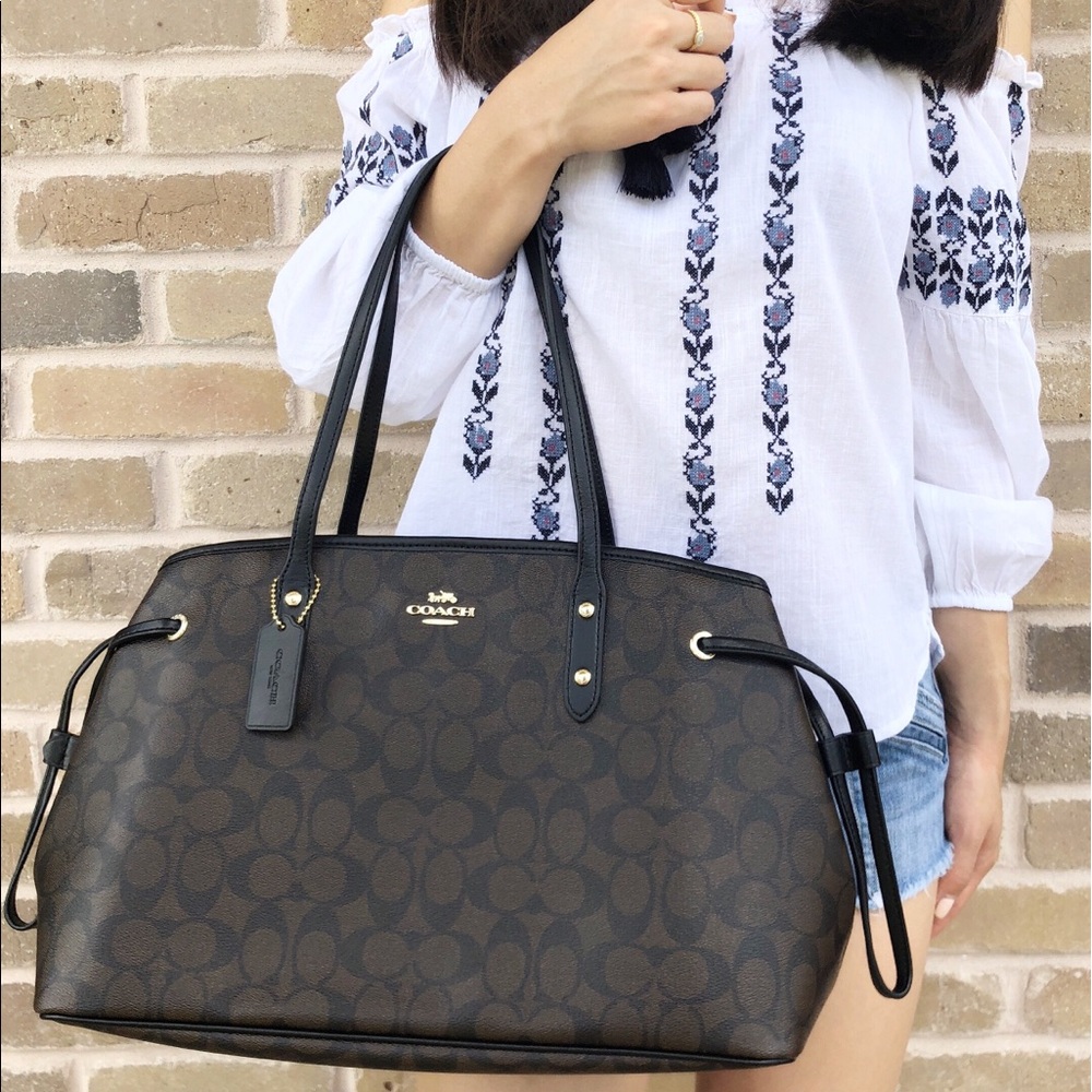 SALE‼️‼️ Gaby’sBags👜💕-🌸Coach Signature Tote🌸👛 - Picture 6 of 8